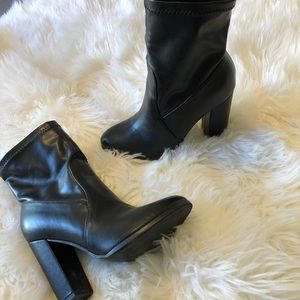 New fashion nova heeled boots